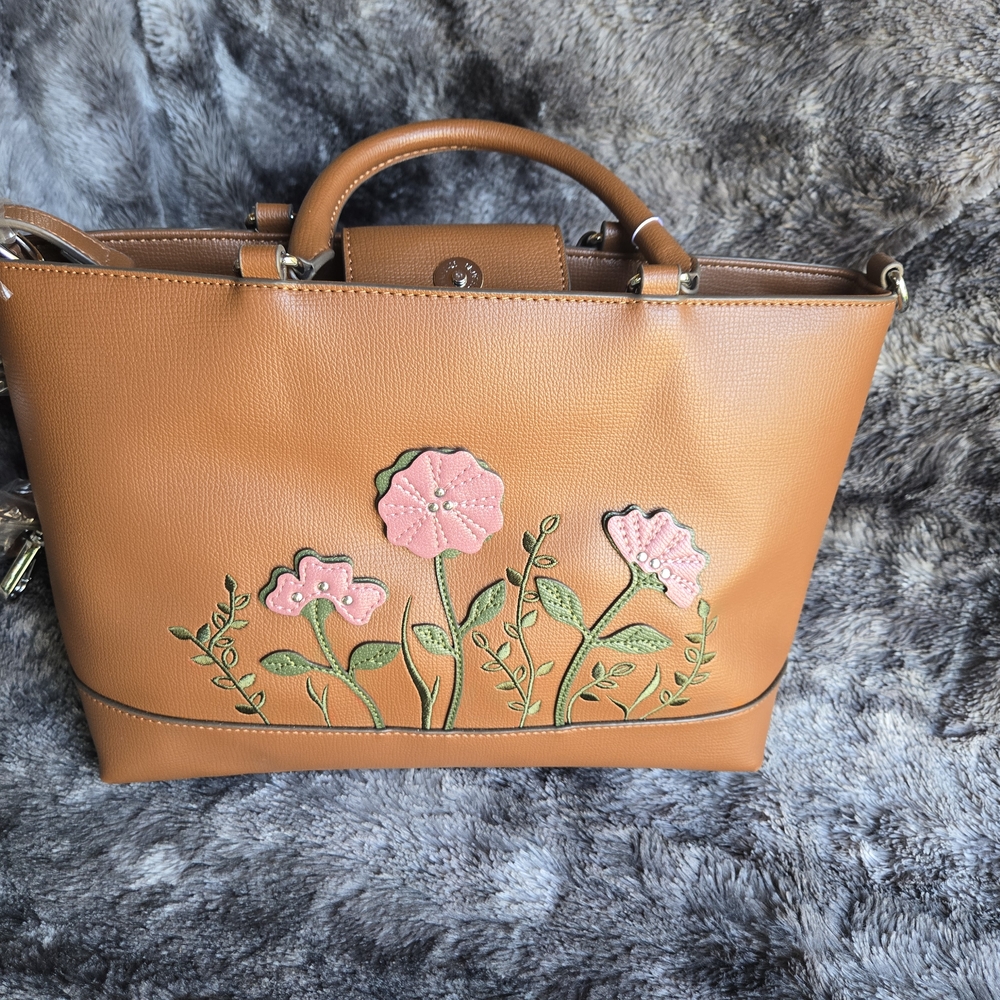 Giani Bernini Saffiano Flower Tote Bag – Tan with Floral Detail